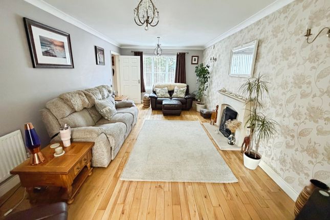 33, Sandalwood Road, Westbury photo 4