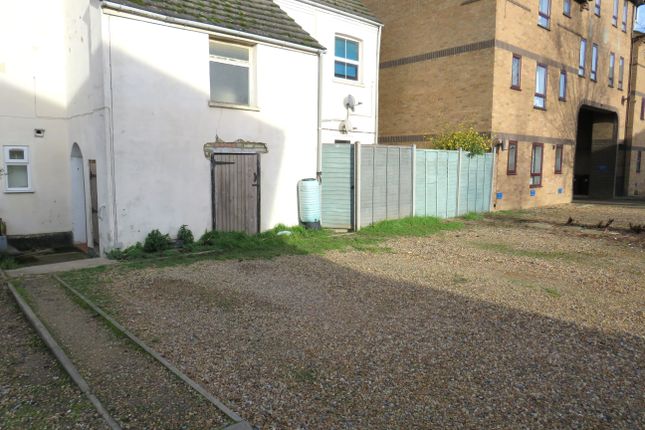 Flat 3, 31, Station Road, Soham photo 5