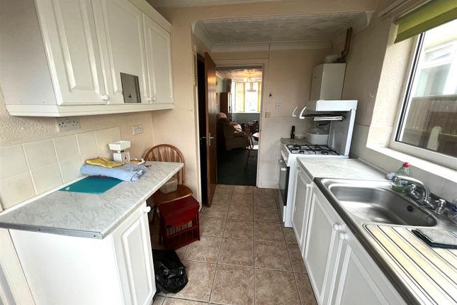 8, Edgerton Road, Lowestoft photo 3