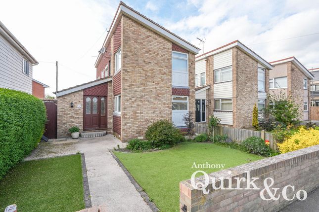Thumbnail Detached house for sale in Furtherwick Road, Canvey Island