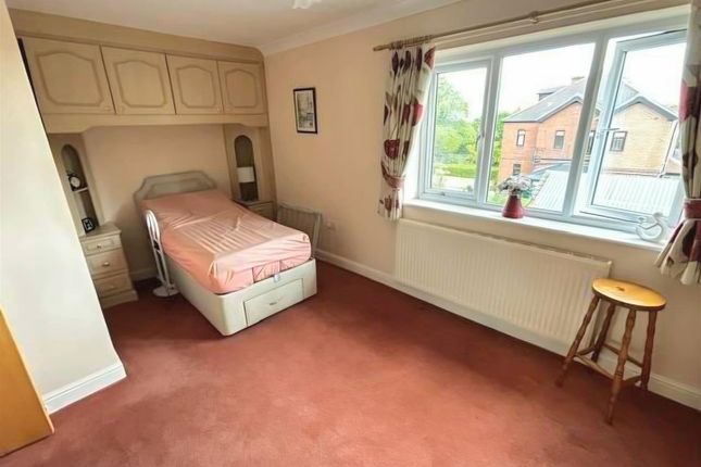 Flat 14, Gwendoline Mews, Sandygate, Rotherham photo 5