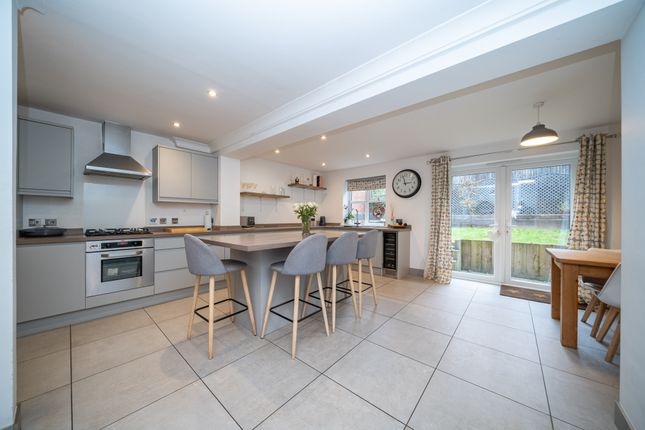 6, Brimstone Walk, BERKHAMSTED photo 4