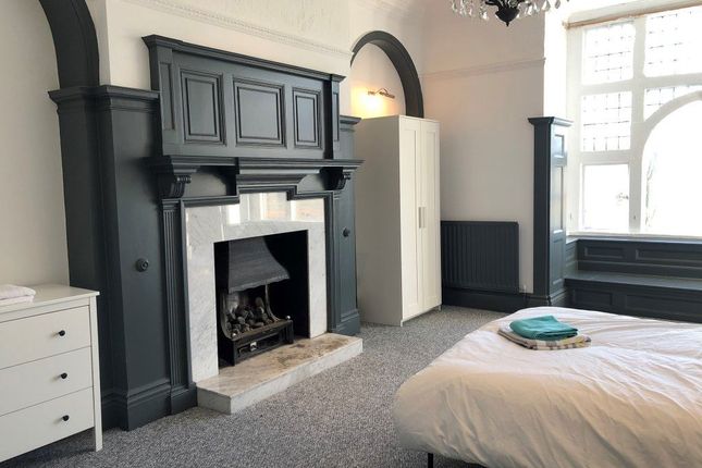 12, West Park, Harrogate photo 3