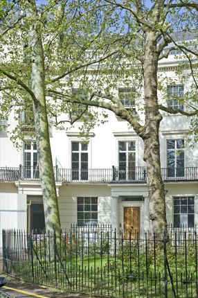 Terraced house for sale in Brompton Square, Knightsbridge, London