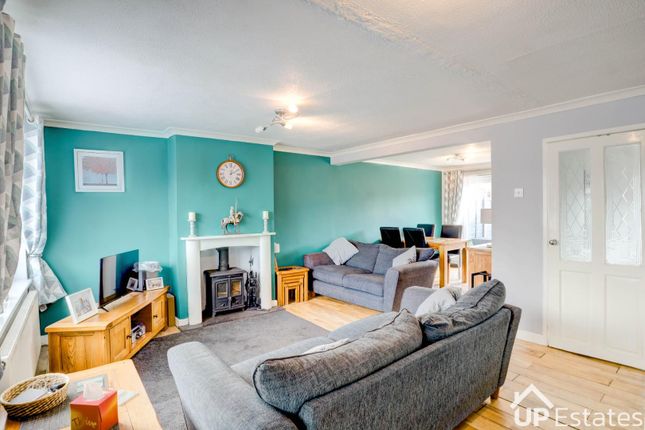 42, Alderbrook Drive, Nuneaton photo 3