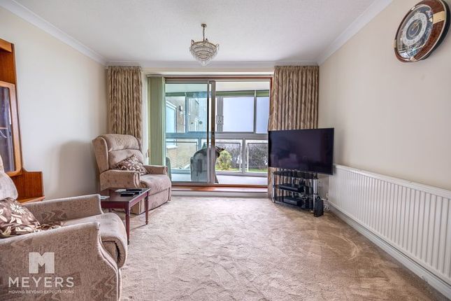 Flat for sale in 22 Boscombe Cliff Road, Bournemouth
