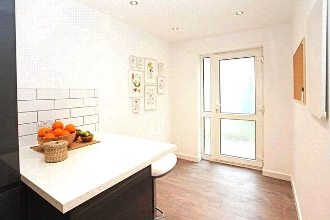 Room 5, 39, Dudmaston, Telford photo 4
