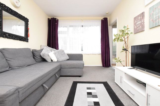 Thumbnail Maisonette to rent in Mount Pleasant Road, Collier Row, Romford, Essex