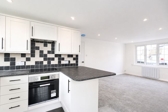Flat 7, Trevarrian Court, Newquay photo 2