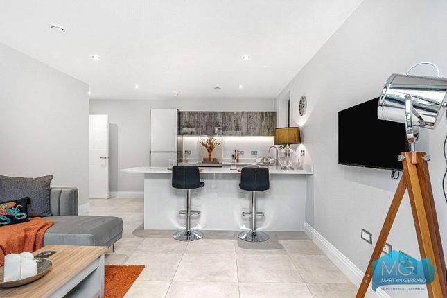 Flat for sale in Brownlow Road, London