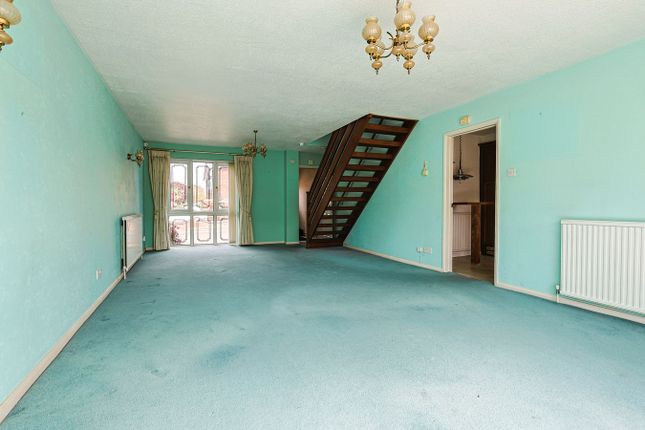 40, Oakdene, Cheshunt photo 5