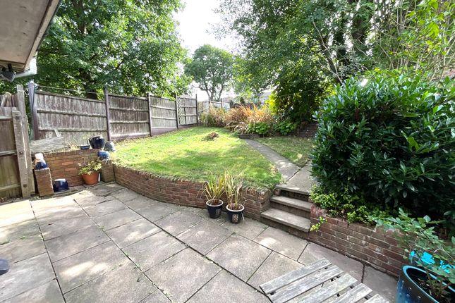 79, Elm Tree Avenue, Belper photo 4