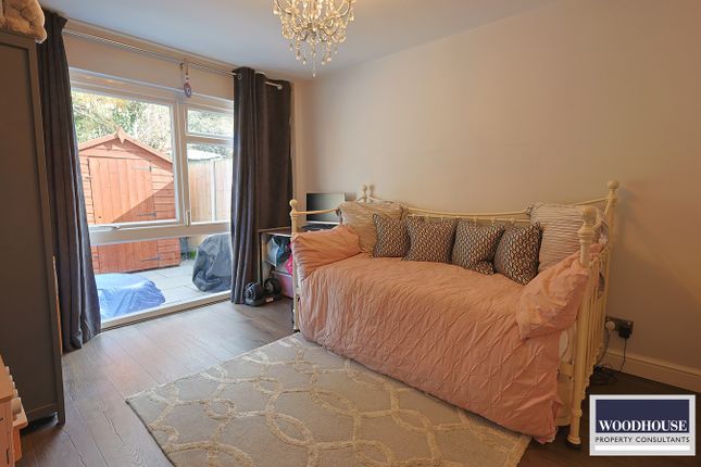 Maisonette for sale in Valley Fields Crescent, Enfield