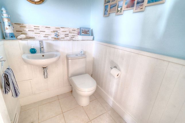53 Jubilee Road, High Wycombe photo 4