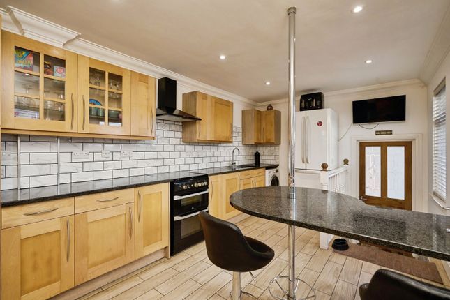 36, Melville Street, Isle of Wight photo 4