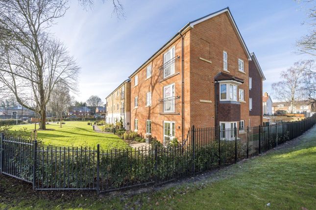 1-bed flat on 30 Queen Elizabeth Place,, Queen Elizabeth Place, Alton, £475,000