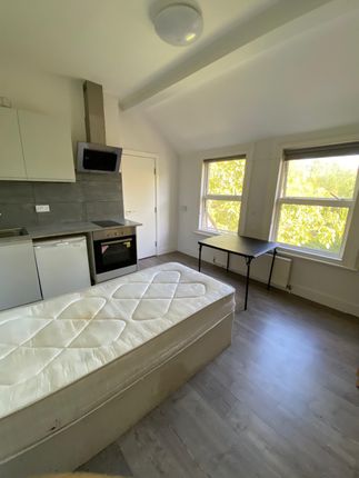 Woodcote Road, Sutton, London photo 2