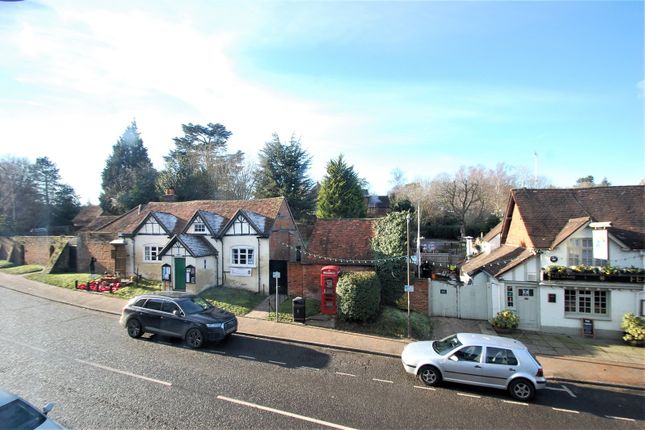 Flat for sale in Townfield Lane, Chalfont St. Giles, Buckinghamshire