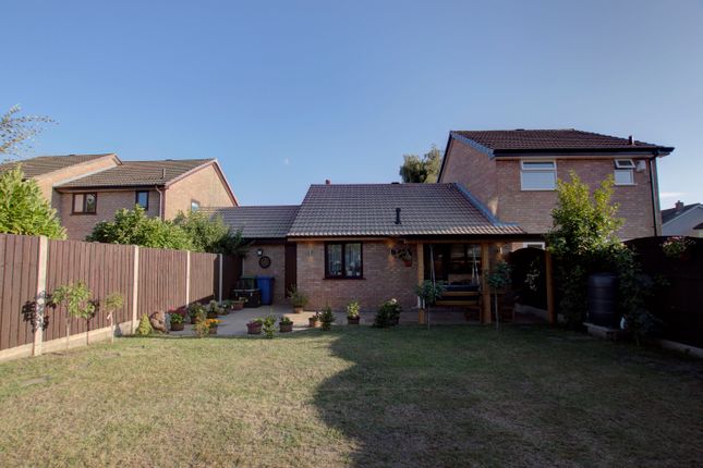 7, Ventnor Close, Great Sankey, Warrington photo 3