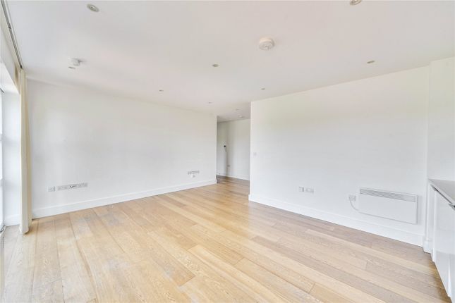 Apartment 17, 5, Tiltman Place N7, London photo 4