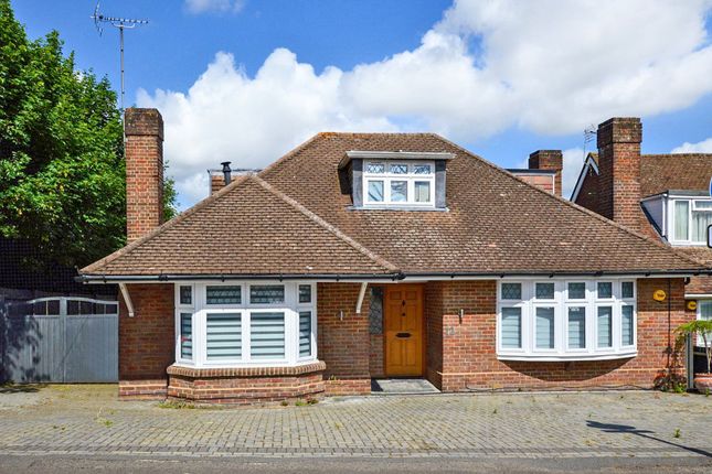 Bungalow for sale in Periwinkle Lane, Dunstable, Bedfordshire