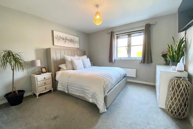 147, Hargate Way, Peterborough photo 3