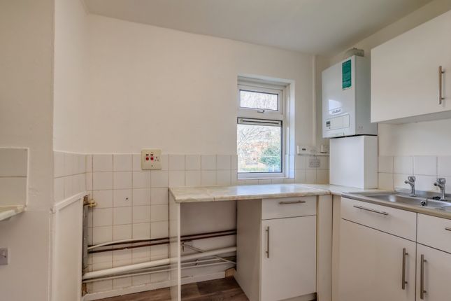 Flat 8, Baines House,, Abbey Barn Road, Buckinghamshire photo 3