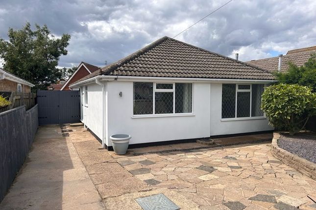 Thumbnail Detached bungalow for sale in Riverside Drive, Cleethorpes