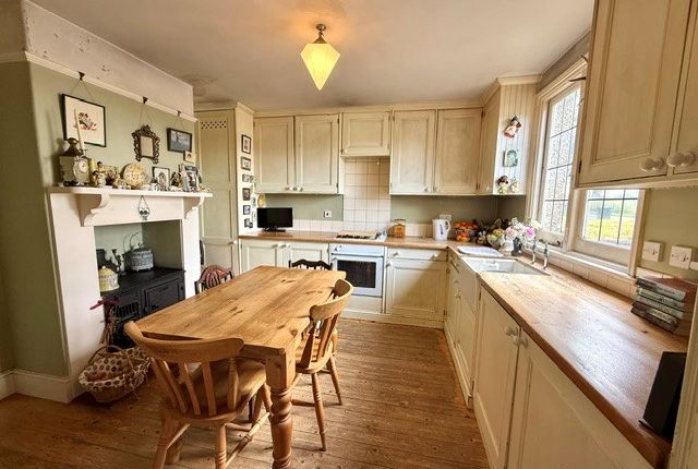 The Rise, Forest Road, Wokingham photo 2