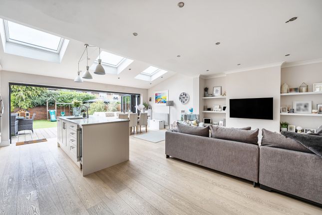 5-bed house on 22, Mayfair Avenue, Worcester Park, £1,050,000