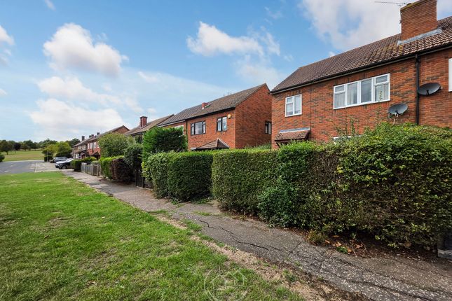 Mowbrey Gardens, Loughton photo 2