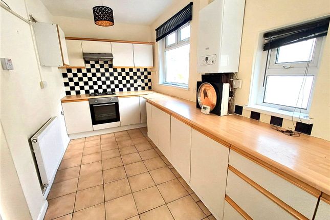 20, St Johns Drive, Porthcawl photo 4