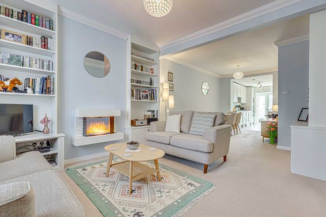 112, Tankerville Drive, Leigh-on-sea photo 2