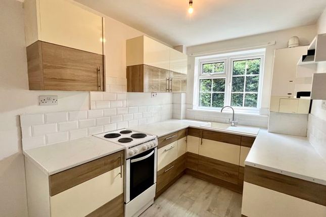 Flat for sale in Revesby Court, Scunthorpe