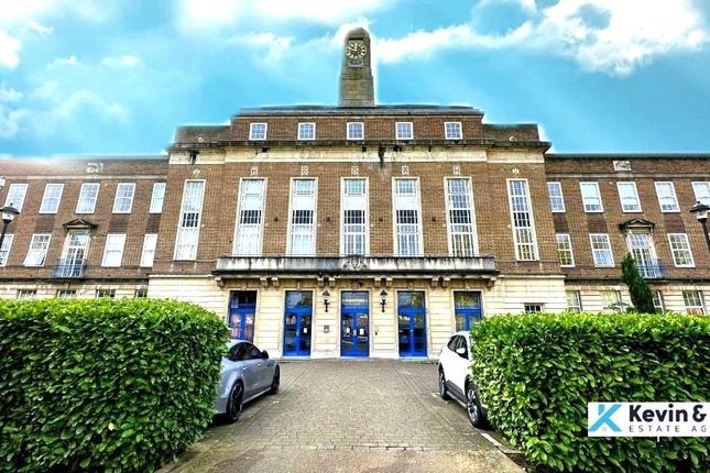 2-bed flat on Flat 204, Academy Court, 566, Longbridge Road, London, £350,000