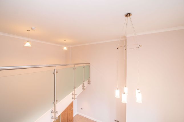 Flat 1, Museum Hall, 131, Henderson Street, Bridge Of Allan photo 4