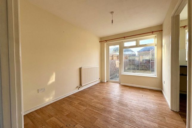 8, Phillips Square, Devon photo 3