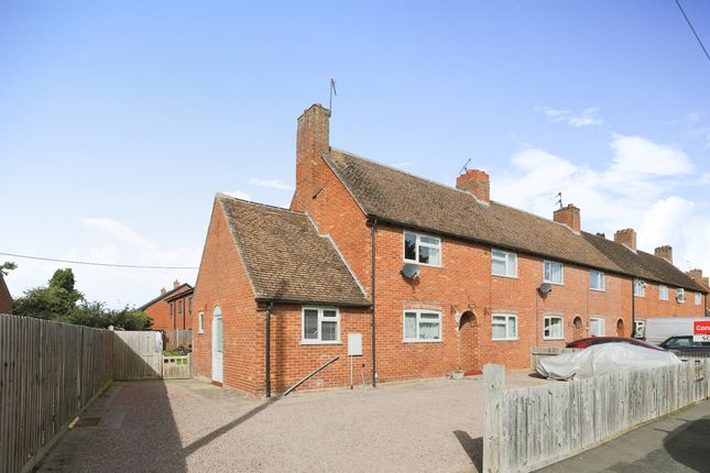 Semi-detached house for sale in Newbold Place, Wellesbourne, Warwick