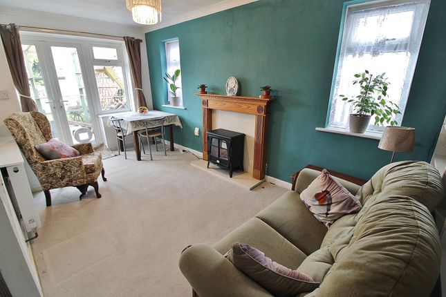 97, Haslar Crescent, Waterlooville photo 4