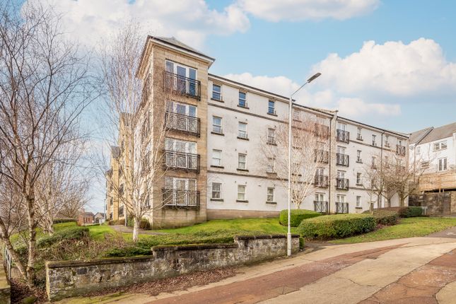 Thumbnail Flat for sale in Edmund Place, Dunfermline