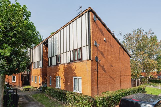 Flat for sale in Redshank Lane, Birchwood, Warrington, Cheshire