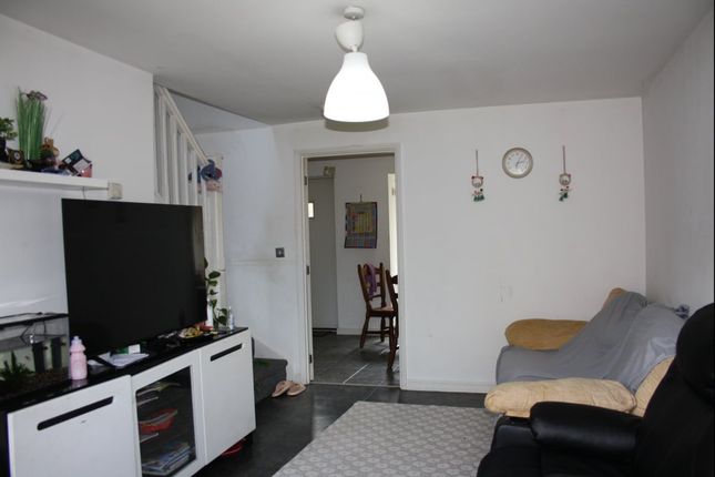 31 Turnbull Road, West Timperley, Altrincham photo 3