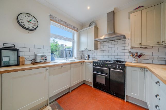 162, Torridon Road, London photo 4