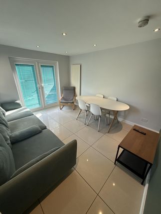 194 Mackintosh Place, Mackintosh Place, Cardiff CF24, Cardiff photo 5