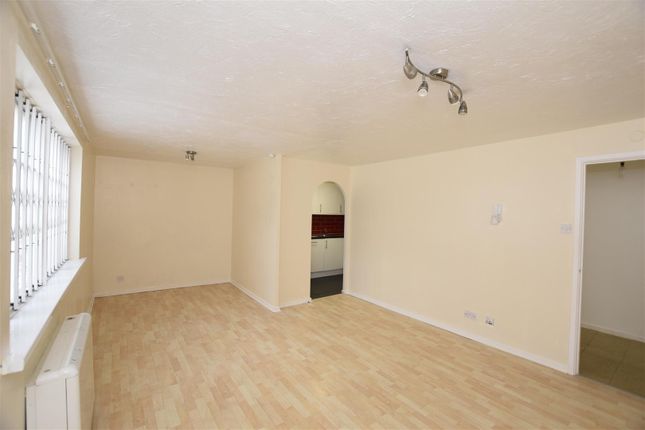 1, Marnham Court, Harrow Road, Middlesex photo 2
