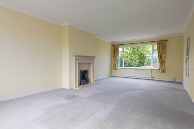 16, Lancaster Crescent, Doncaster photo 3