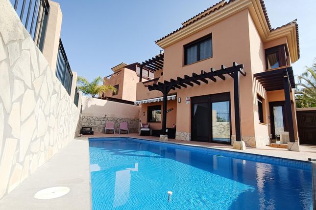 Villa for sale in Amarilla Golf, Tenerife, Spain - 38639