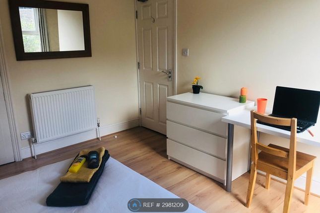 5 bed property for rent in Stalker Lees Road, Sheffield S11