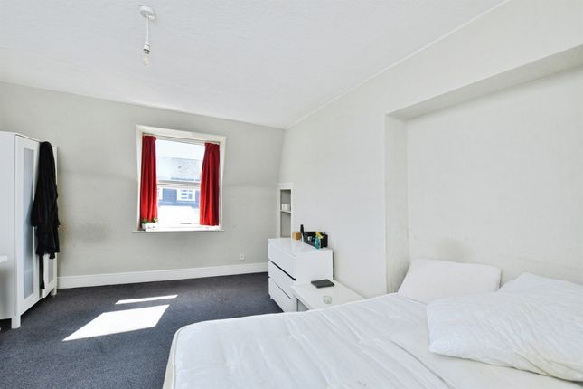 19, Seaton Avenue, Plymouth photo 3