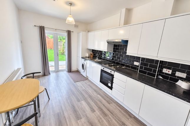 22a, Oakleigh Crescent, London photo 5